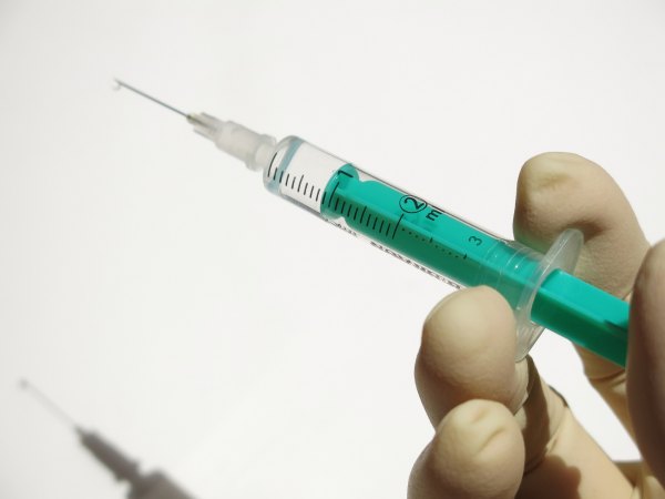 Impfungen: Spritze für die Injektion